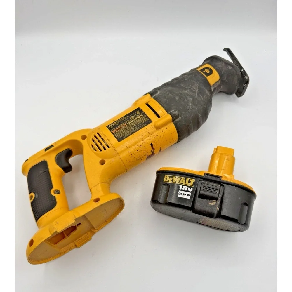 DEWALT DW938 18V Cordless Reciprocating Saw + DC9096 18v XRP Battery SEE VIDEO!